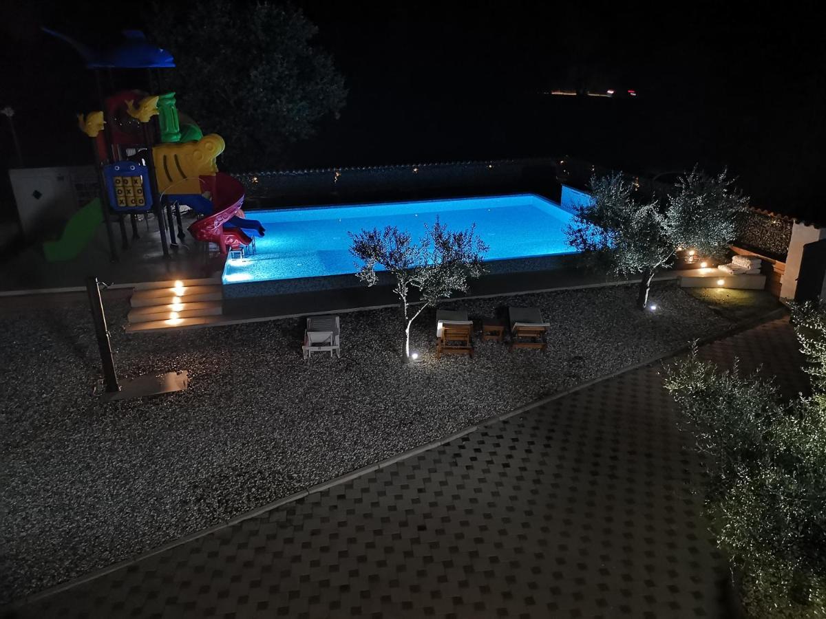 Jacuzi Cottage In The Olive Grove Пула Екстериор снимка
