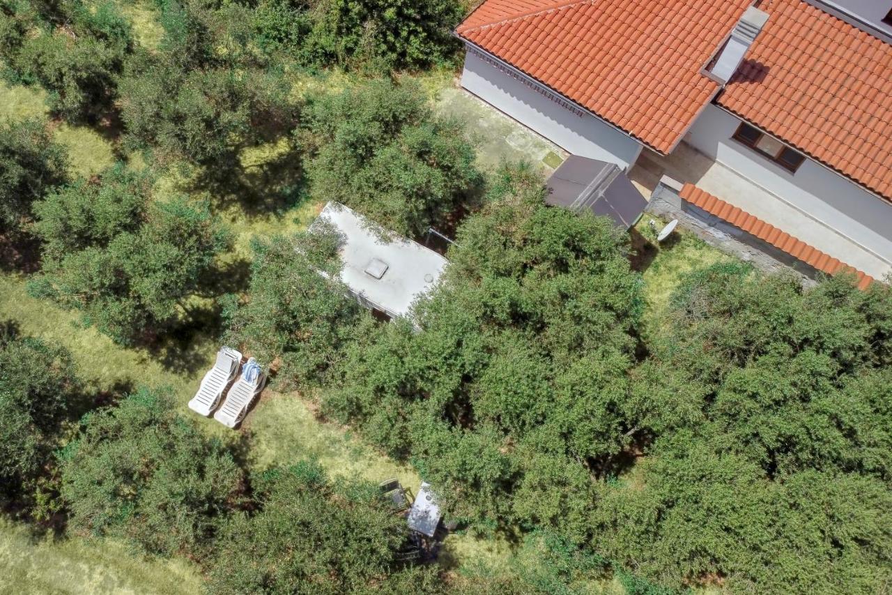 Jacuzi Cottage In The Olive Grove Пула Екстериор снимка